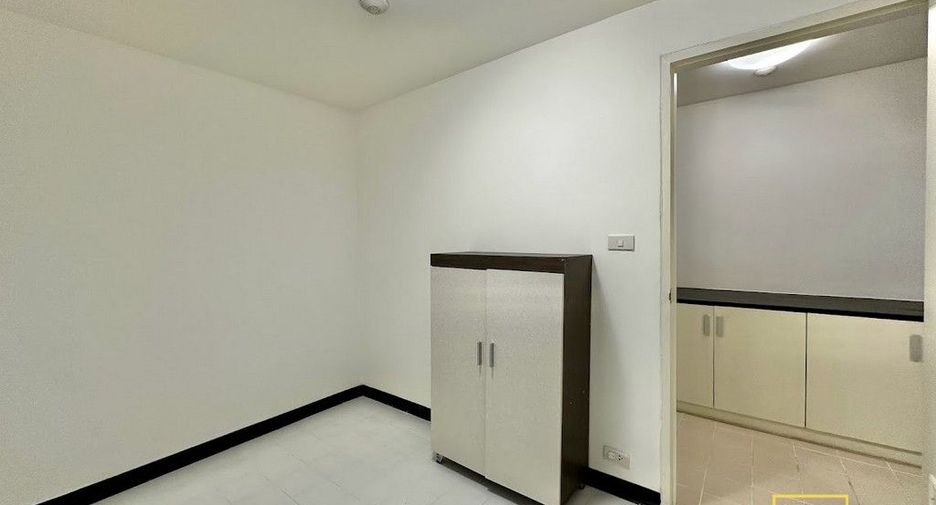 Condo en alquiler de 2 habitaciones en Khlong Toei, Bangkok
