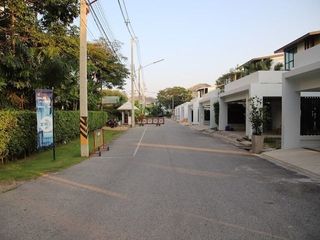 For rent and for sale 3 bed house in Sattahip, Chonburi