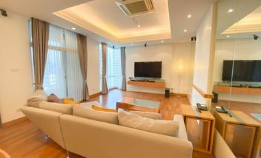 For rent 2 bedrooms condo in Pathum Wan, Bangkok