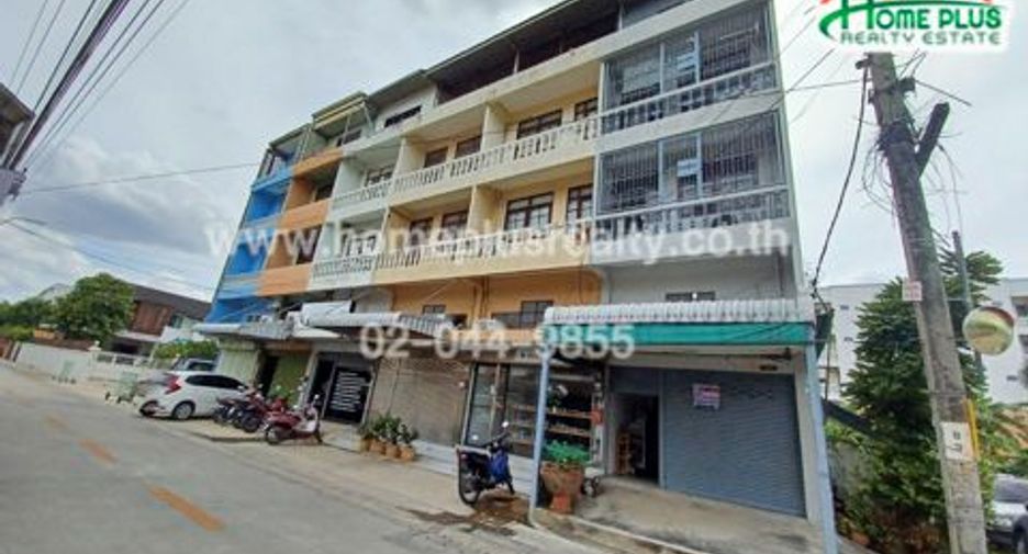 For sale 1 bed retail Space in Bang Khen, Bangkok