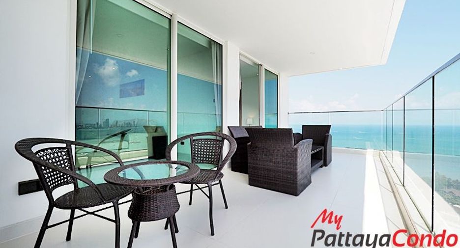 For sale 2 ベッドルーム condo in Bang Lamung, Chonburi
