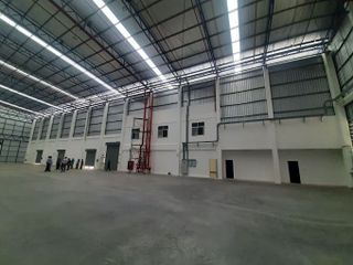 For rent 4 bed warehouse in Si Racha, Chonburi