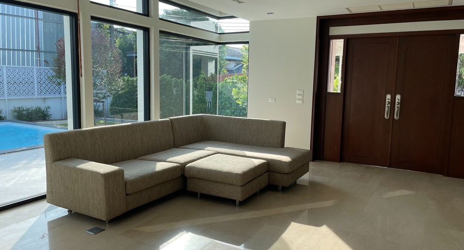 Casa en alquiler de 5 habitaciones en Suan Luang, Bangkok