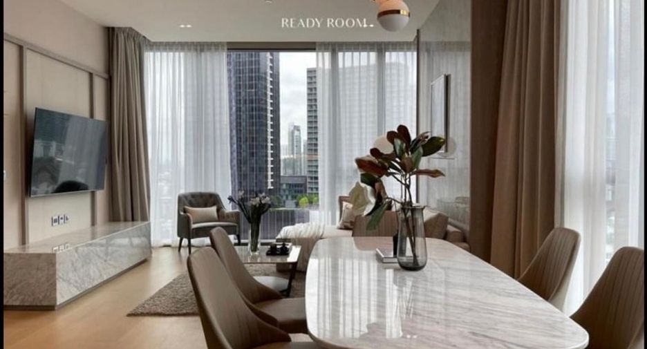 For rent 2 bedrooms condo in Khlong Toei, Bangkok