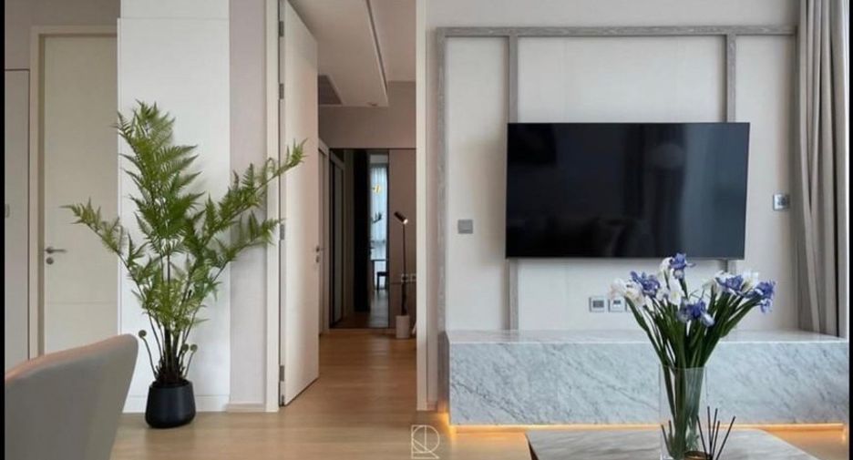 For rent 2 bedrooms condo in Khlong Toei, Bangkok
