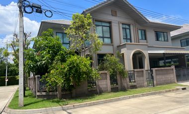 For sale 4 bedrooms house in Mueang Pathum Thani, Pathum Thani