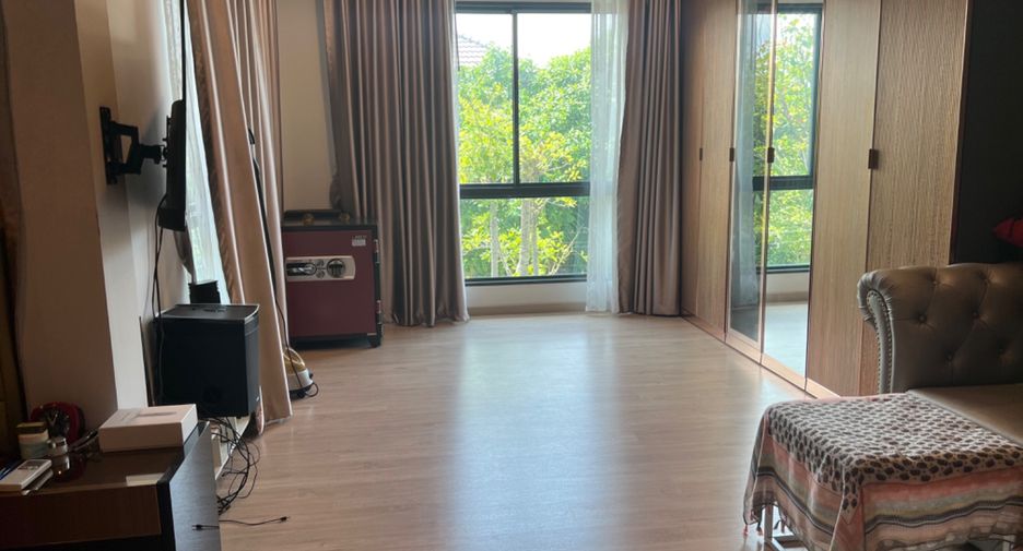 Haus zum Kauf mit 4 Zimmer in Mueang Pathum Thani, Pathum Thani