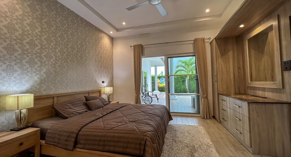 For sale 4 bedrooms villa in Hua Hin, Prachuap Khiri Khan