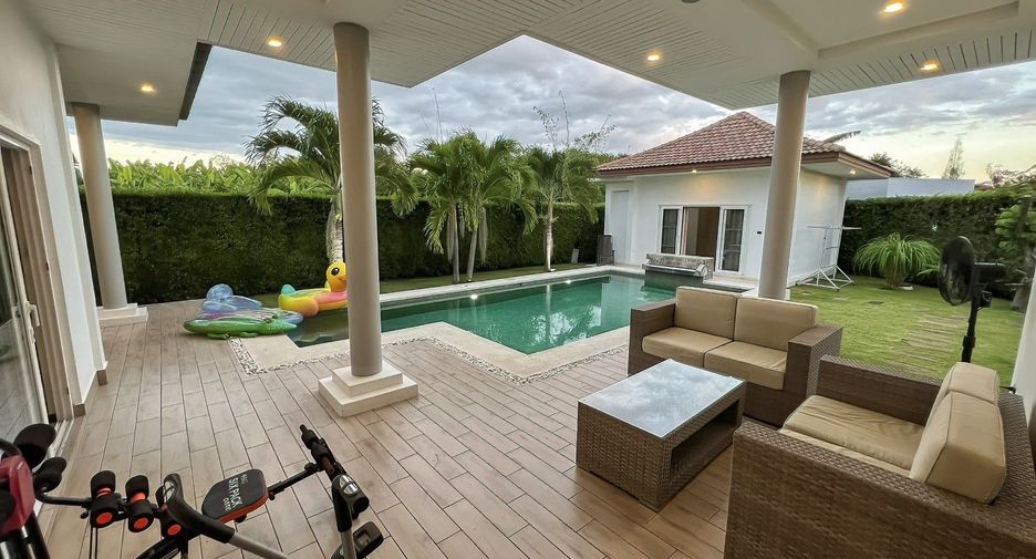 For sale 4 bedrooms villa in Hua Hin, Prachuap Khiri Khan