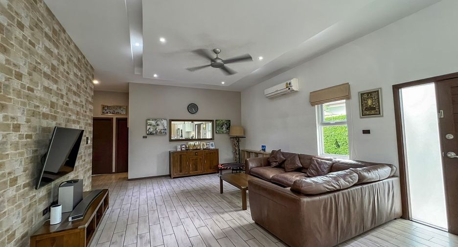 For sale 4 bedrooms villa in Hua Hin, Prachuap Khiri Khan