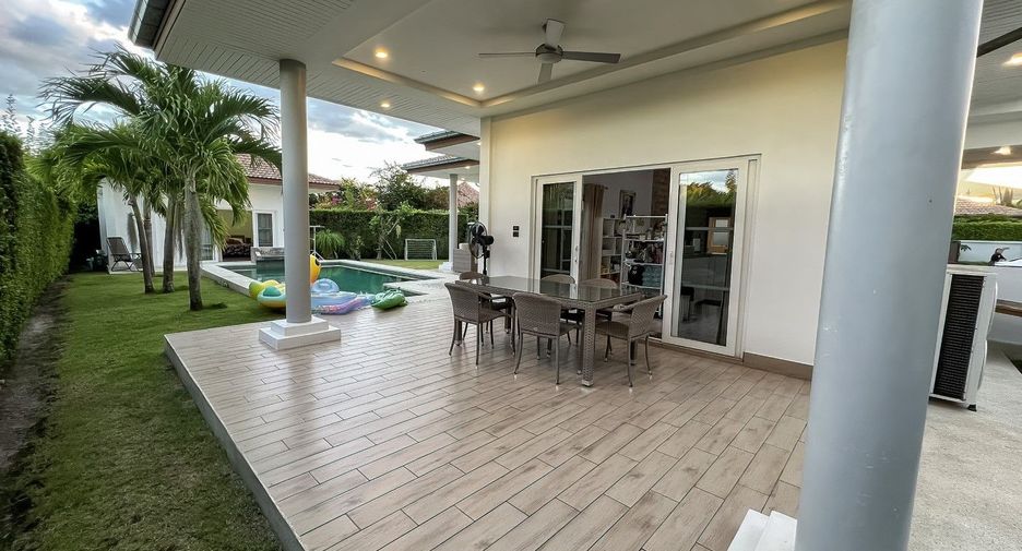 For sale 4 bedrooms villa in Hua Hin, Prachuap Khiri Khan