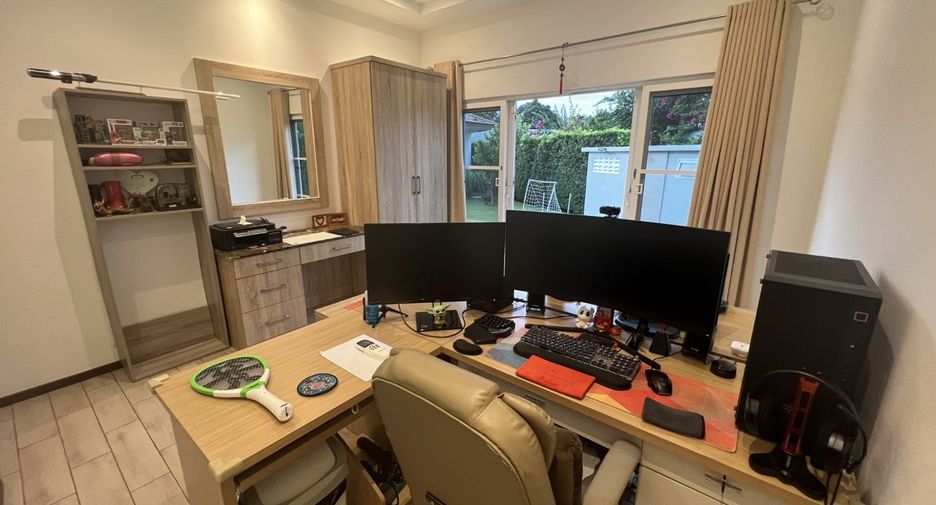 For sale 4 bedrooms villa in Hua Hin, Prachuap Khiri Khan