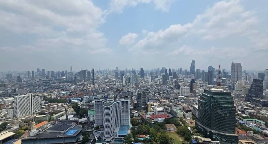For sale 3 bed condo in Khlong San, Bangkok