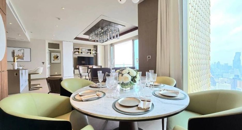 For sale 3 bed condo in Khlong San, Bangkok
