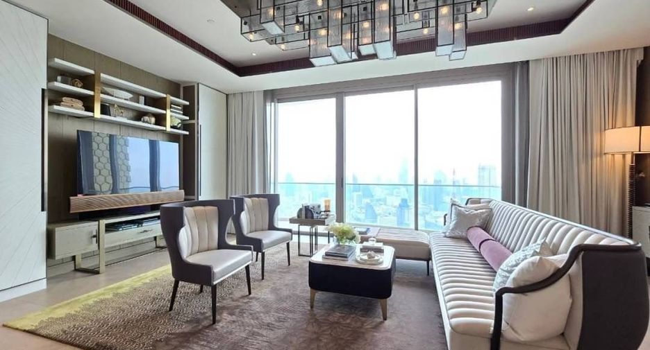 For sale 3 bed condo in Khlong San, Bangkok