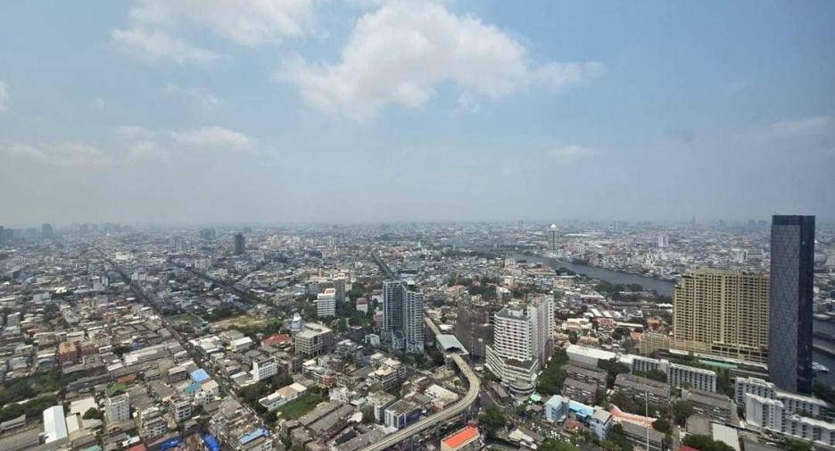 For sale 3 bed condo in Khlong San, Bangkok