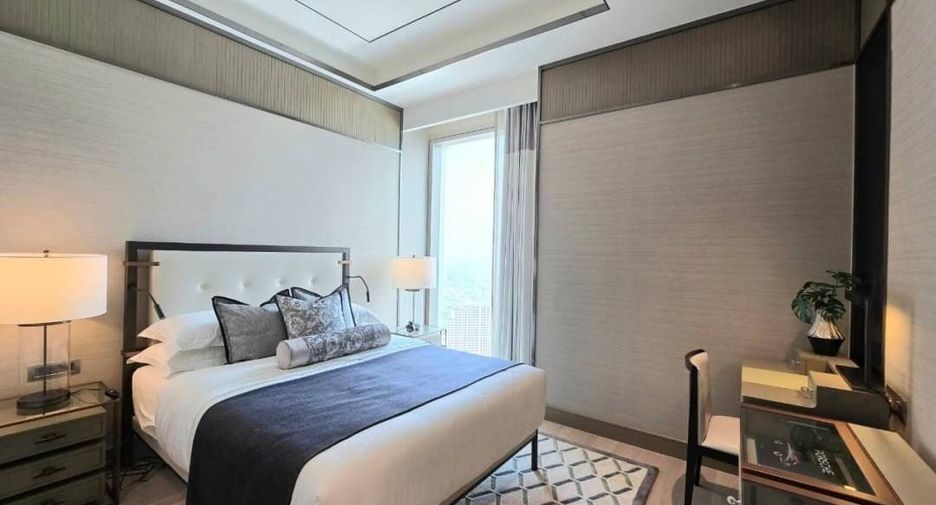 For sale 3 bed condo in Khlong San, Bangkok