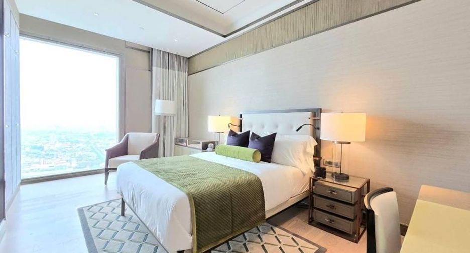 For sale 3 bed condo in Khlong San, Bangkok