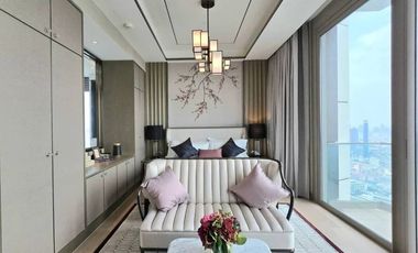 For sale 3 bed condo in Khlong San, Bangkok