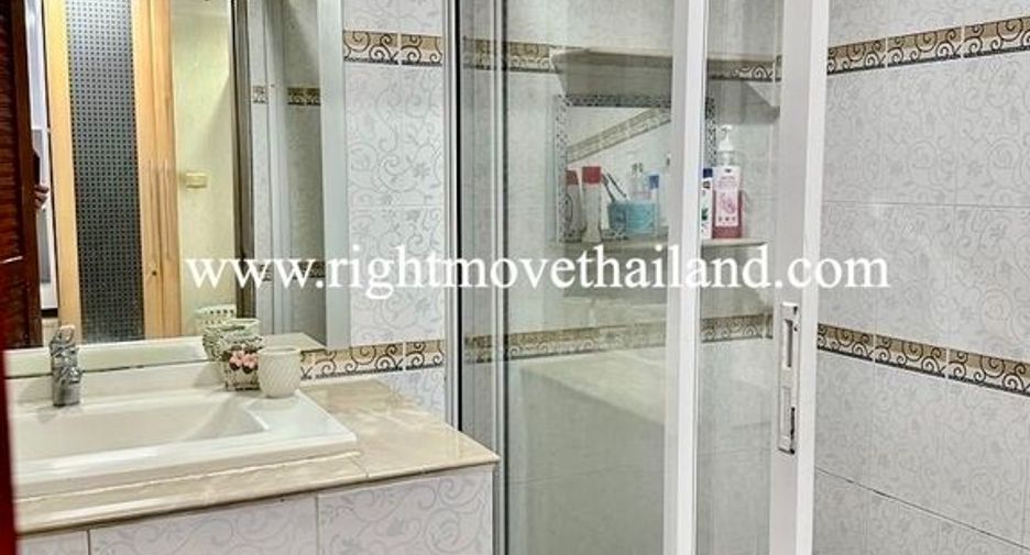 For sale 3 ベッドルーム condo in Bang Khen, Bangkok