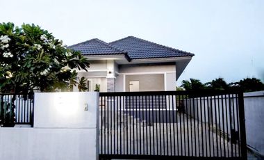 For sale 3 bedrooms house in Mueang Lop Buri, Lopburi