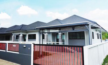 For sale 3 bedrooms house in Mueang Lop Buri, Lopburi