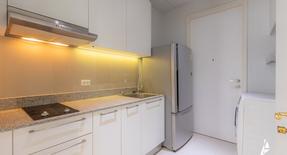 For rent そして for sale 3 ベッドルーム condo in Khlong Toei, Bangkok