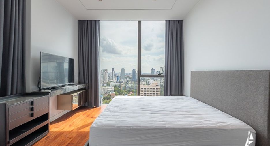 For rent そして for sale 3 ベッドルーム condo in Khlong Toei, Bangkok