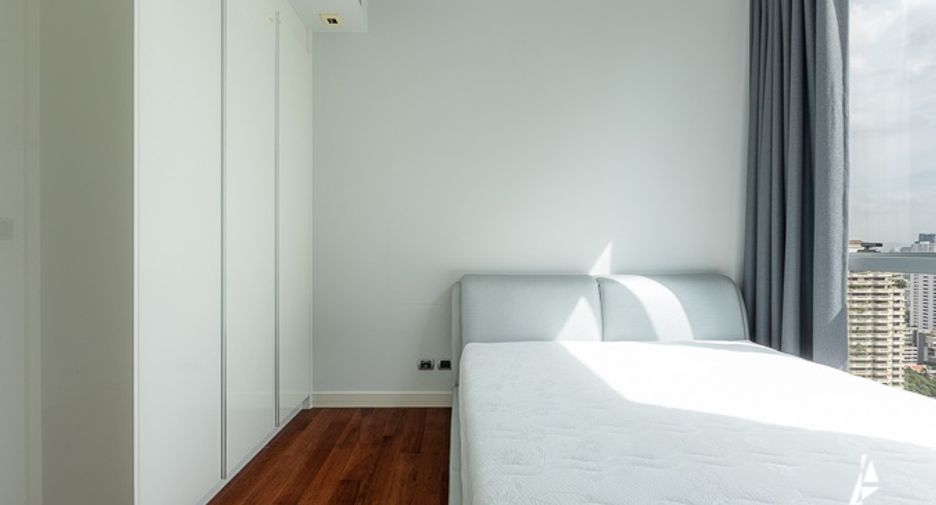 For rent そして for sale 3 ベッドルーム condo in Khlong Toei, Bangkok