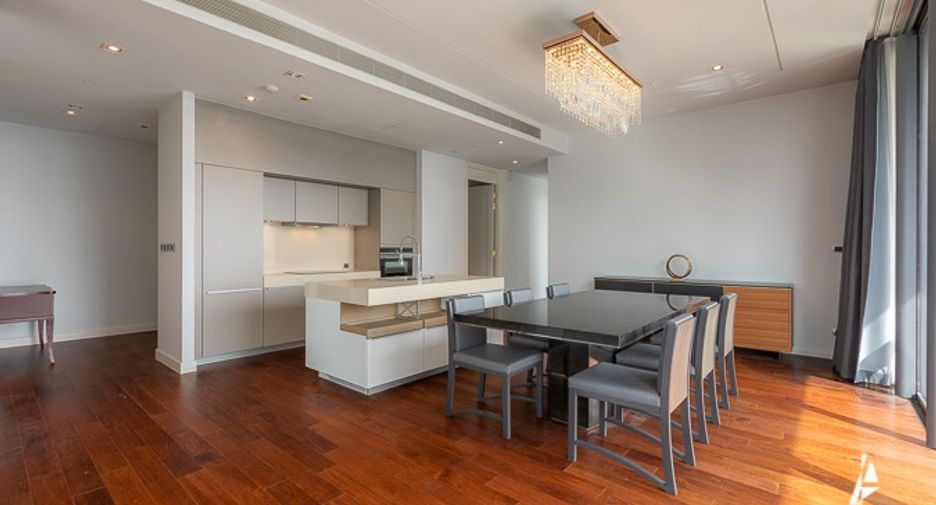 For rent そして for sale 3 ベッドルーム condo in Khlong Toei, Bangkok