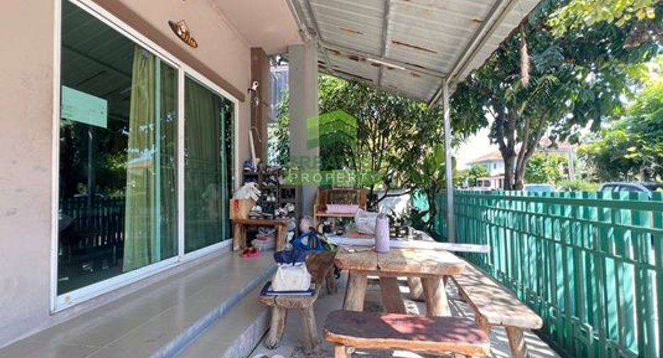 For sale 3 bedrooms house in Sam Phran, Nakhon Pathom
