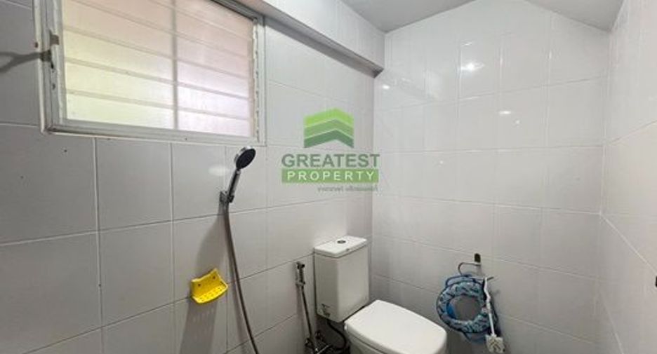 For sale 3 bedrooms house in Sam Phran, Nakhon Pathom