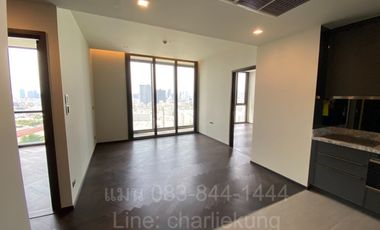 For sale 2 bed condo in Phaya Thai, Bangkok