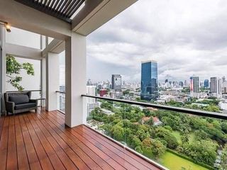 For rent 3 bedrooms condo in Sathon, Bangkok
