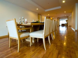 For rent 4 bed serviced apartment in Khlong Toei, Bangkok