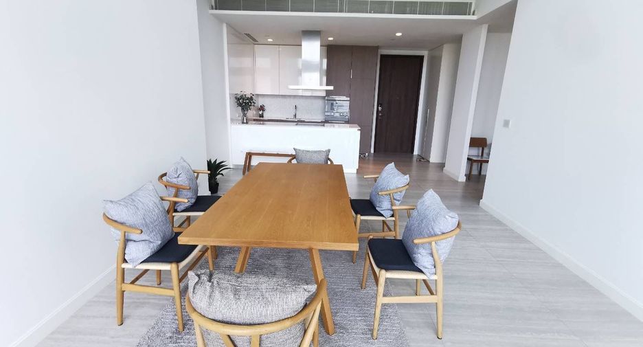 For rent 2 bedrooms condo in Pathum Wan, Bangkok