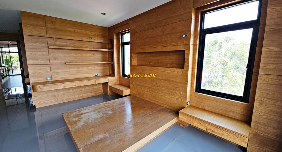 For sale 9 bed house in Pak Kret, Nonthaburi
