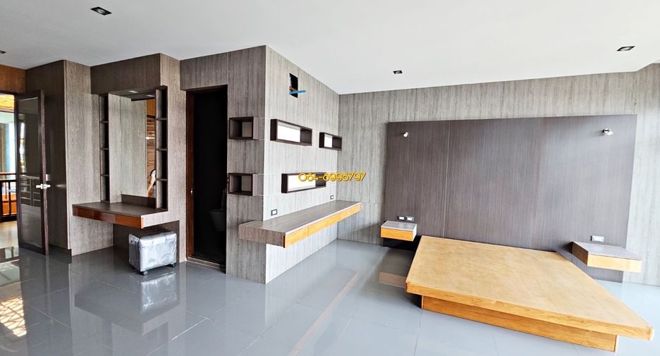 For sale 9 bed house in Pak Kret, Nonthaburi