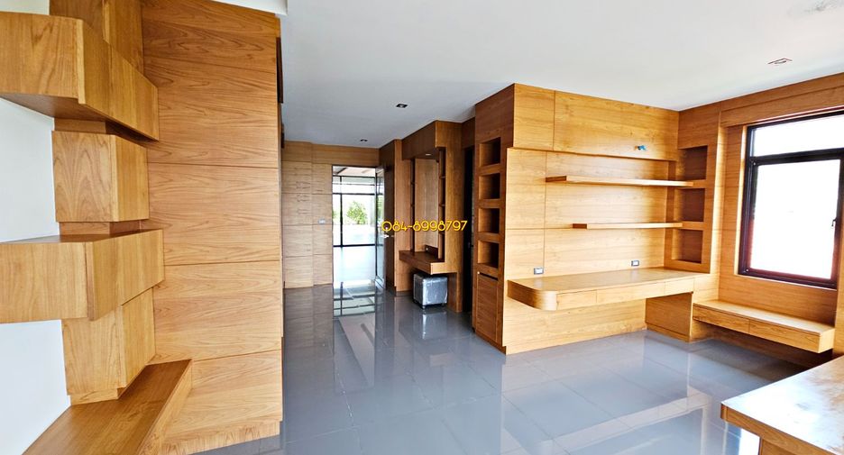 For sale 9 bed house in Pak Kret, Nonthaburi