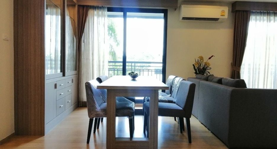 Condo en alquiler de 3 habitaciones en Watthana, Bangkok
