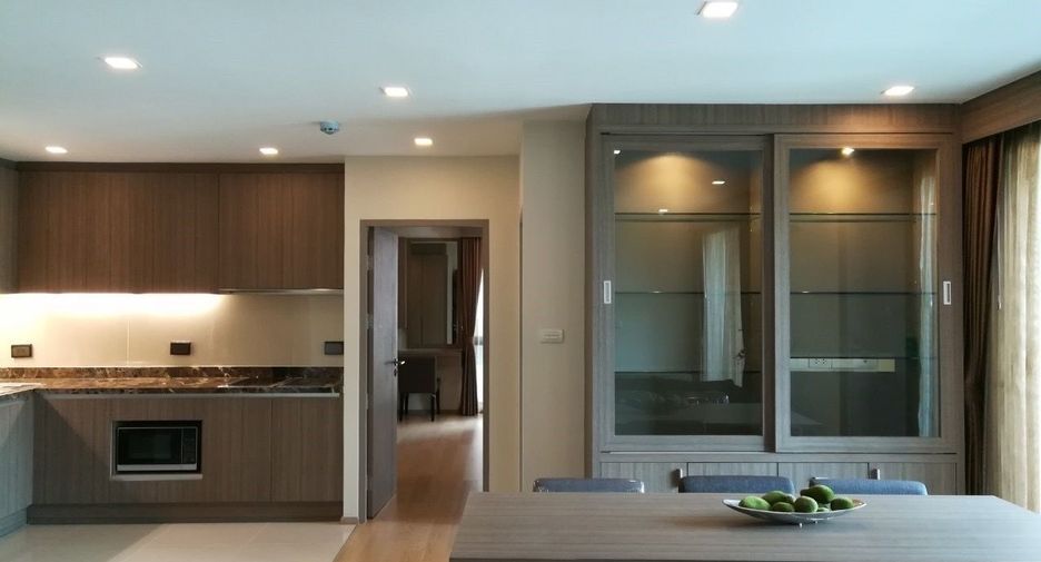 Condo en alquiler de 3 habitaciones en Watthana, Bangkok