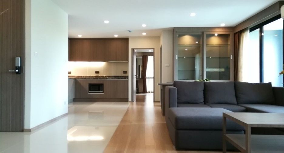 Condo en alquiler de 3 habitaciones en Watthana, Bangkok