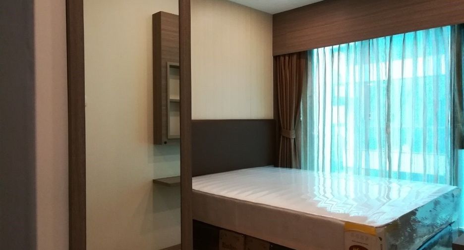 Condo en alquiler de 3 habitaciones en Watthana, Bangkok