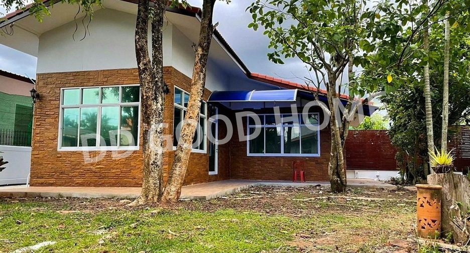 For sale 5 bedrooms house in Mueang Udon Thani, Udon Thani