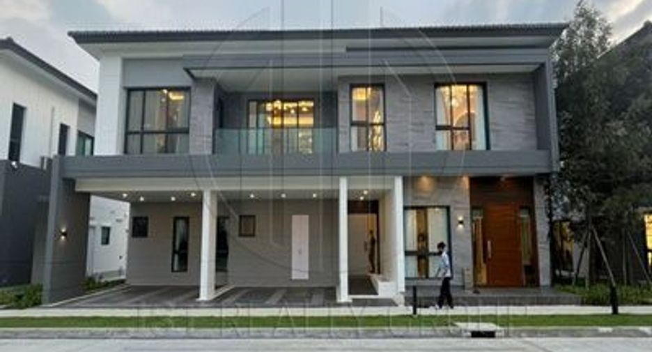 Casa en alquiler y en venta de 3 habitaciones en Bang Phli, Samut Prakan