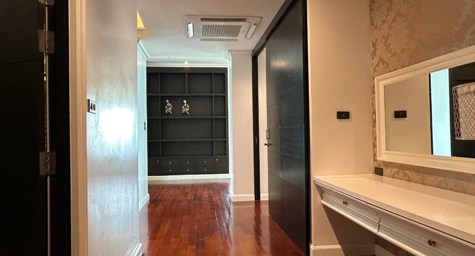 For rent and for sale 3 bedrooms condo in Khlong Toei, Bangkok