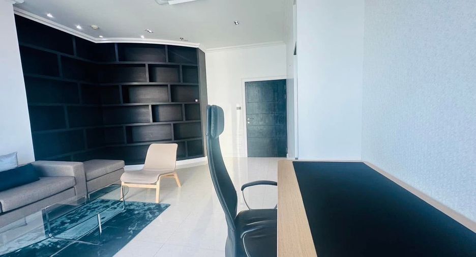 For rent and for sale 3 bedrooms condo in Khlong Toei, Bangkok