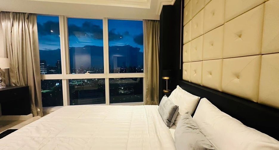 For rent and for sale 3 bedrooms condo in Khlong Toei, Bangkok