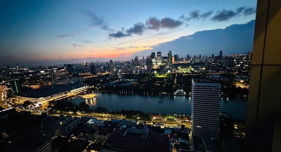 For rent and for sale 3 bedrooms condo in Khlong Toei, Bangkok