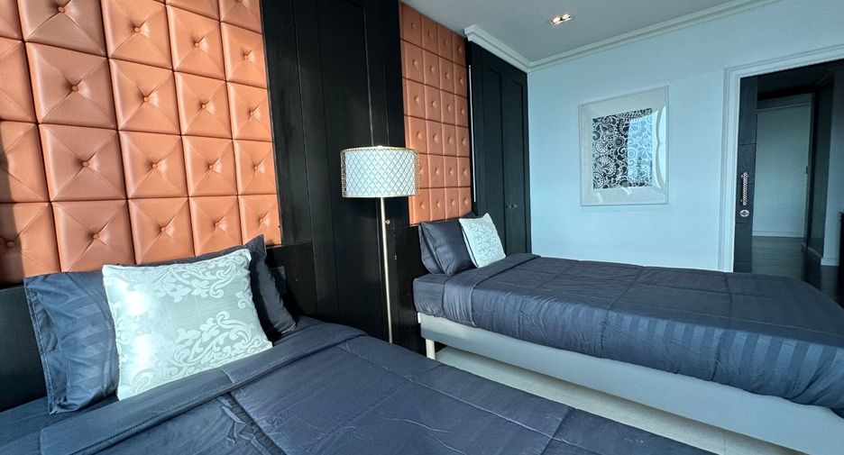For rent and for sale 3 bedrooms condo in Khlong Toei, Bangkok